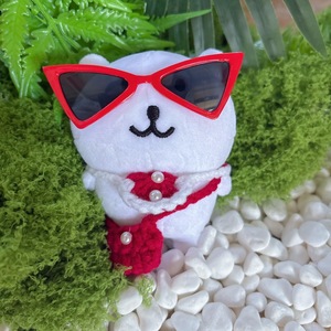 Gafas de sol para mascotas, gafas para gatos, diseño triangular, rojo, negro, talla única, para perros pequeños y gatos, patrón geométrico de resina - Product Image 2