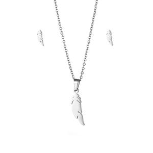 Vente chaude Été En Acier Inoxydable <span class=keywords><strong>Plume</strong></span> <span class=keywords><strong>Collier</strong></span> et Boucles D'oreilles Ensemble <span class=keywords><strong>Pas</strong></span> <span class=keywords><strong>Cher</strong></span> Nouveaux Bijoux avec Chaîne À Maillons En Gros - Product Image 5