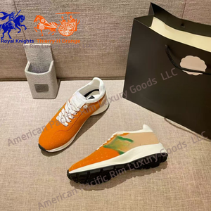 รองเท้าหนังเสริมส้นเพิ่มความสูง CC Custom แฟชั่นผู้หญิง ดีไซน์ทันสมัย นุ่มสบาย ปิดนิ้วเท้า เหมาะสำหรับวิ่งและเดิน - Product Image 3