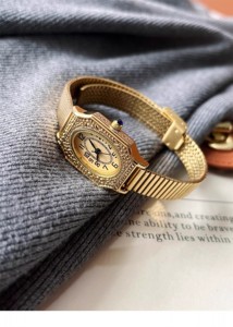 Orologio al Quarzo Vintage IEKE, Stile Retrò di Lusso, Intagliato, Piccolo ed Elegante, Orologio al Quarzo di Edizione Limitata per Donna - Product Image 6