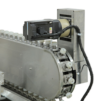 Machine avancée d'insertion de bâtonnets de sucettes, entièrement servo-électrique et à mouvement alternatif