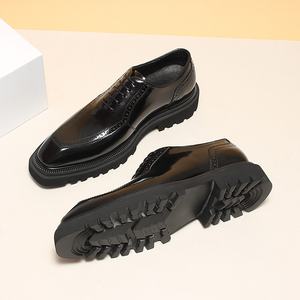 Zapatos de Hombre Casuales Retro Vintage de Piel Genuina con Cordones y Punta Cerrada, Impermeables, al por Mayor - Product Image 1