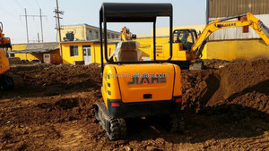 Mini Excavadora de 1.8t de Buena Calidad, Mini Excavadora Más Vendida - Product Image 3