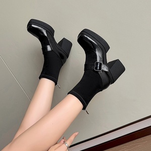 Botas de media pantorrilla ajustadas, modernas y versátiles para mujer, para otoño e invierno, con tacones gruesos. - Product Image 5