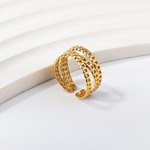 Anillo de Cadena Enrollada de Tres Capas, Estilo Europeo, Joyería de Acero Inoxidable, Chapado en Oro de 18K, Anillos Abiertos para Mujer - Product Image 1