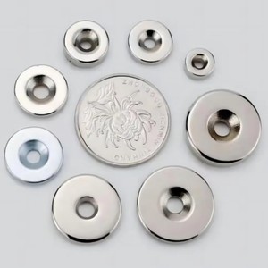 Puissant matériau magnétique industriel N35 anneau de montage de trou de vis de terre rare aimants en néodyme avec tête fraisée pour volets - Product Image 3