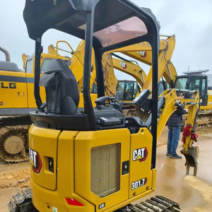 Excavadora Usada CAT301.7, Mini Retroexcavadora de 1.7 Toneladas, Fabricada en Japón, Pocas Horas de Trabajo, Motor PLC Original - Product Image 3