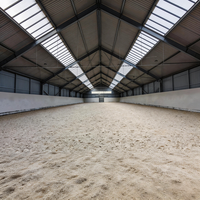 Bâtiment préfabriqué en structure métallique pour élevage de volailles, bâtiment d'élevage bovin, hangar industriel pour l'élevage porcin, grand hangar laitier à grande portée résistant au vent fort