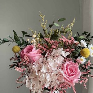 Arrangement <span class=keywords><strong>de</strong></span> roses éternelles personnalisé en vase - Fleurs séchées minimalistes pour bouquet <span class=keywords><strong>de</strong></span> mariée et centre <span class=keywords><strong>de</strong></span> table DIY, décoration <span class=keywords><strong>de</strong></span> fête bohème - Product Image 4