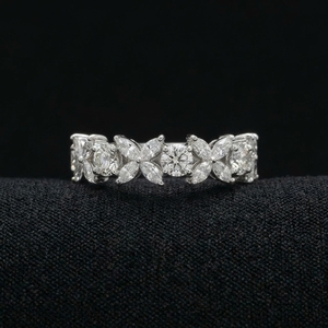 Anillo de Compromiso y Boda de Platino con Diamante Simple, Lujoso, Certificado por IGI, Acabado Liso y Brillante, Regalo de Joyería para Uso Diario - Product Image 2