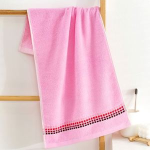 Serviette de bain multifonctionnelle 100% coton pour la maison, l'hôtel et les voyages, tissée, couleur unie, hypoallergénique, séchage rapide, antimicrobienne - Product Image 3