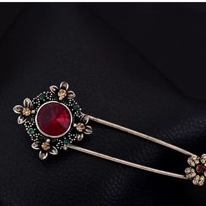 Yunlv เข็มกลัดขนาดใหญ่สไตล์เรโทร, เสื้อสเวตเตอร์ถักแบบมีขอบ, ผ้าคลุมไหล่, กระดุม, เสื้อผ้า - Product Image 2