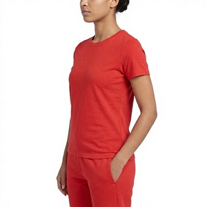Camiseta Deportiva Casual de Manga Larga con Capucha y Cordón Ajustable para Hombre, Color Rojo, Transpirable, Cuello Redondo, Tejido de Punto, Corte Regular, con Logotipo Frontal - Product Image 2