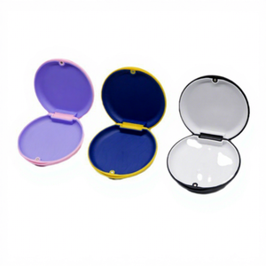 Estuche Portátil para Dentaduras Postizas, Caja de Almacenamiento para Retenedores de Ortodoncia, Soporte Redondo de Plástico para Alineadores Dentales, Logotipo Personalizado - Product Image 4