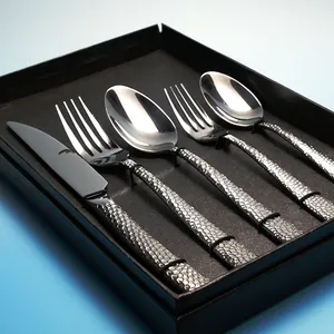 Messer Ess gabel Esslöffel Tee gabel Teelöffel Fünfteiliges Set Silber Besteck Set Edelstahl als Geschenk