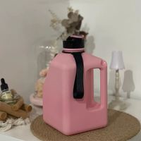 Sac porte-bouteille magnétique pour la salle de sport, bouteille d'eau de 2,7 l avec support magnétique pour téléphone, bouteille d'eau carrée de 2,7 l avec marqueur de temps