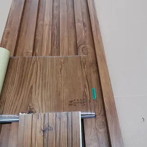 Thiết kế mới hạt gỗ không thấm nước WPC tấm Tường thiết kế cho trang trí nội thất dễ dàng cài đặt