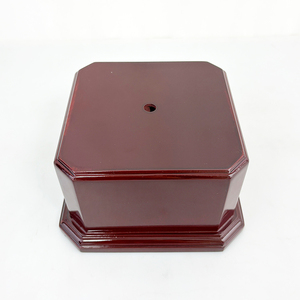 Acabado de piano Base de madera negra roja oscura para Crystal Trophy Award 2017 - Product Image 2