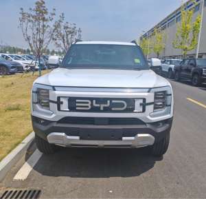 BYD Shark Pickup Truck Direction à droite Voitures d'occasion Pickup hybride DMO Turck Conduite à droite NEDC Pure Electric Autonomie 100km - Product Image 1