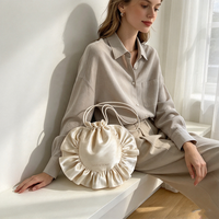 Sac fourre-tout rond en satin de soie personnalisable, élégant, léger, doux, à volants, durable, réutilisable, avec fermeture à cordon, pour courses et épicerie