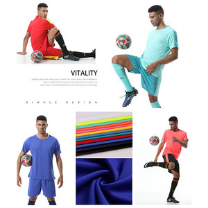 Set di divise <span class=keywords><strong>da</strong></span> <span class=keywords><strong>calcio</strong></span> OEM Factory Set di allenamento t-shirt e pantaloncini taglie forti per l'esercizio di <span class=keywords><strong>calcio</strong></span> basket - Product Image 3