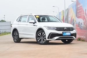 2024 2025 Venta caliente coche gasolina <span class=keywords><strong>VW</strong></span> Volkswagen coche nuevo <span class=keywords><strong>Tiguan</strong></span> L 330TSL 2,0 T 186Hp L4 <span class=keywords><strong>r</strong></span>-<span class=keywords><strong>line</strong></span> medio SUV coche de gasolina para la venta - Product Image 3