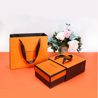 Boîte d'emballage de luxe avec logo personnalisé pour foulards en soie boîte d'emballage cadeau en carton pour vêtement vêtement