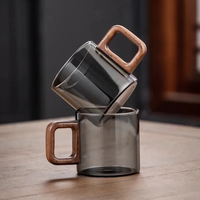Mug à café ou à thé en verre cylindrique transparent gris de 120 ml avec poignée en bois, résistant à la chaleur, sans BPA, écologique, pour la maison ou les fêtes