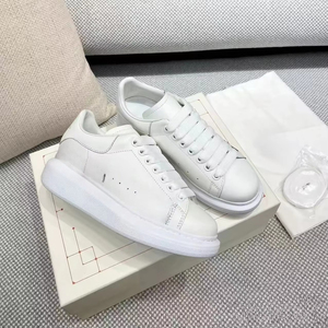 Chaussures de créateurs de luxe Alexanderes Original McQueenes pour femmes, chaussures de sport en maille noire et blanche de haute qualité, unisexe - Product Image 5