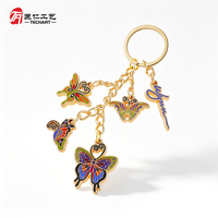 Porte-clés en métal avec breloques, fournisseur de porte-clés en alliage de zinc personnalisé, cadeau souvenir personnalisé, vente en gros