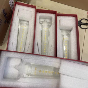 Fabricante personalizado de alta calidad Star Crystal Trophy Glass Award Impresión ultravioleta Grabado Recuerdos en varias formas - Product Image 4