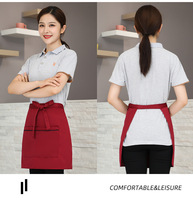 Ce tablier à bavette unisexe combine un charme rustique avec une fonction moderne, parfait pour le service au comptoir et les tâches de cuisson