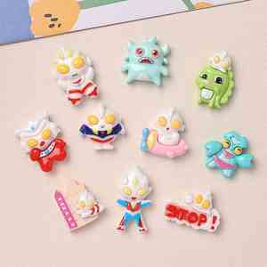 Ultraman Resin Charms Monster Cartoon <span class=keywords><strong>Sero</strong></span> Diy Decor pour coque de téléphone Pince à cheveux - Product Image 3