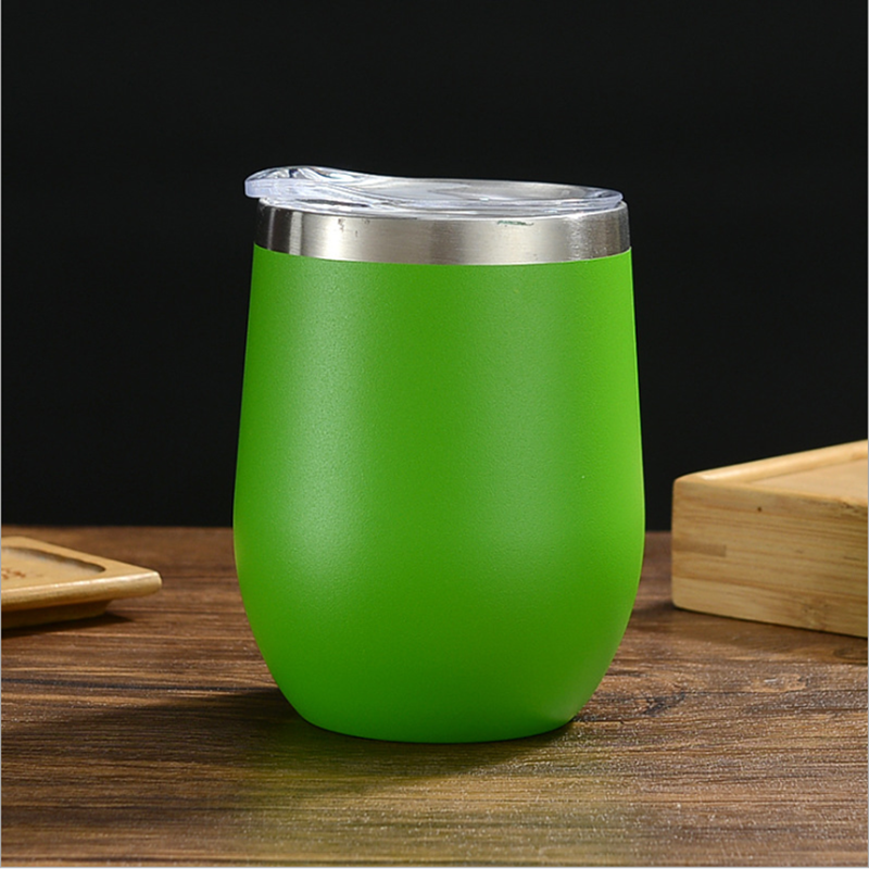 สีเขียวอ่อน