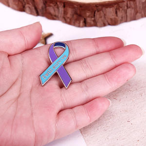 Spilla Decorativa Ispirata alla Consapevolezza sulla Miltimedesima Sclerosi, Design Semplice ed Elegante, Smaltata a Colori con Nastro Rosso, per la Cura della Salute - Product Image 6