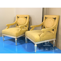 Fauteuil d'appoint de luxe de haute qualité avec dossier ovale découpé, en tissu jaune rembourré, pour salon