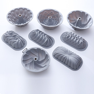 Ensemble de moules à gâteau en silicone, 8 pièces, ronds, multicolores, pour la cuisson au four, compatibles micro-ondes - Product Image 4