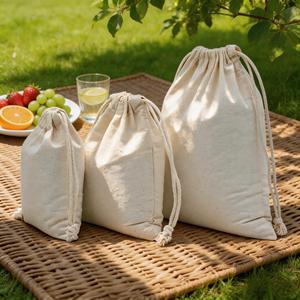 Pochette à cordon en toile de coton de haute qualité personnalisée, sac cadeau en toile épaisse avec cordon - Product Image 6