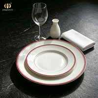 Assiettes en céramique JQY, rondes, en porcelaine blanche avec une ligne rouge, assiettes à dîner, assiettes en céramique pour restaurant, assiettes à salade, à pâtes, à steak