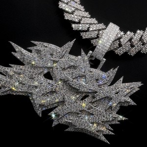 Collier pendentif tendance en or massif 10 carats avec diamant naturel solitaire, luxe, unisexe, pour anniversaire, fiançailles, mariage, à porter tous les jours - Product Image 2