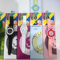 Nouvelle montre à quartz tendance pour homme, boîtier octogonal couleur bonbon, collection centenaire thème chêne, avec coffret cadeau