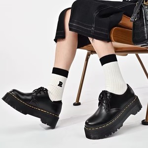 รองเท้าบูทหนังวัวพื้นหนาแบบหุ้มข้อต่ำ ทนทานต่อการสึกหรอ กันลื่น รองเท้าลำลองหนังสำหรับผู้หญิงและผู้ชาย มีไซส์ 46 - Product Image 4