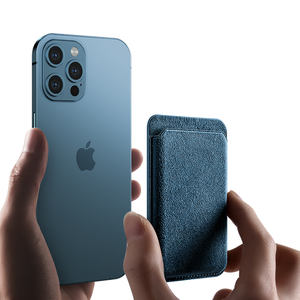 Étui de téléphone magnétique de luxe en Alcantara pour iPhone avec design et logo personnalisables, contient des cartes de crédit - Product Image 4