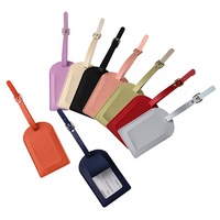 Étiquette de bagage en cuir de style minimaliste fabriquée en Chine, en PU, pour valise, avec porte-carte d'identité et cordon anti-perte pour l'embarquement