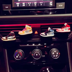 Mini baskets 3D sortie d'air aj1 chaussures décoration assainisseur de voiture avec parfum de sortie d'air