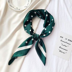 2025 nouvelles femmes été châle bandeau imprimé tissu grossier Satin soie carré écharpe femmes foulard - Product Image 2
