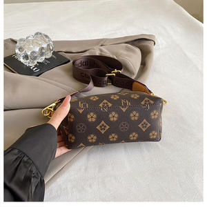 Bolsos de Diseñador Louis Versión 2025, Colores Surtidos, Bolso Tipo Cubo Plegable con Dos Asas y Cierre de Cremallera - Product Image 6