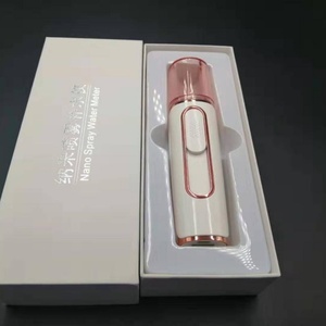 Banco de Energía Portátil para el Cuidado de la Piel con Carga de Emergencia, Spray Hidratante de Doble Orificio, Spray Facial Nano Hidratante - Product Image 6