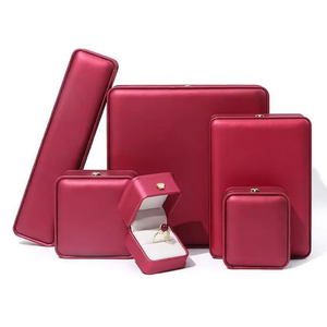 Cajas de Joyería de Cuero de Lujo, Colección de Varios Tamaños, Cierre de Botón Dorado, Forro de Terciopelo, Caja de Regalo para Anillos y Colgantes - Product Image 3