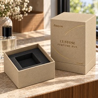 Boîte rigide à couvercle pour parfum, en papier spécial gaufré textile beige Morandi, avec logo personnalisé, 10x10x14cm, insert en mousse surélevé